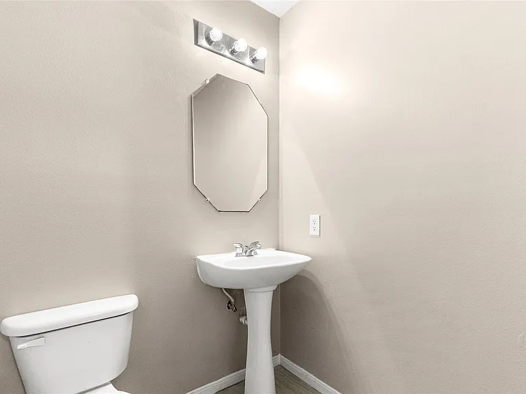 17250 Cricketbriar Ct — Photo 14