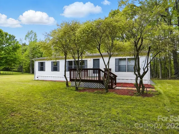 621 Harper Davis Rd, Clover, SC 29710