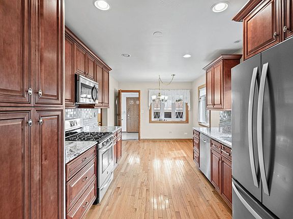 5th image of 4815 N Knight Ave
