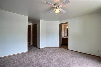 5th image of 12329 170th St E