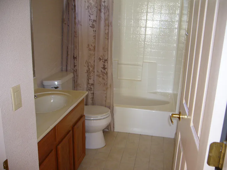 192 Barcelona Way — Photo 5