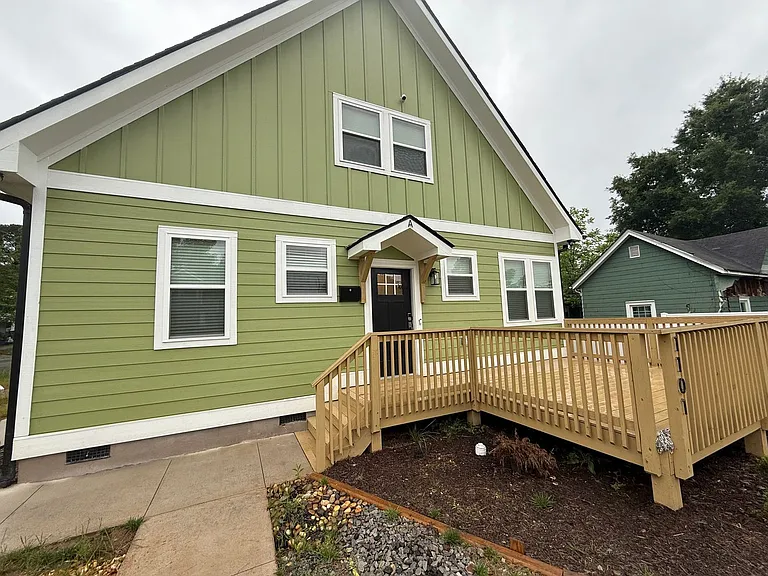 1101 S Alston Ave #B — Photo 16