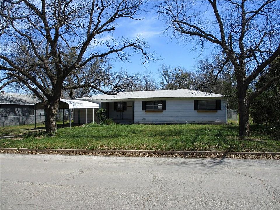 1st image of 204 S Hillcrest Ave