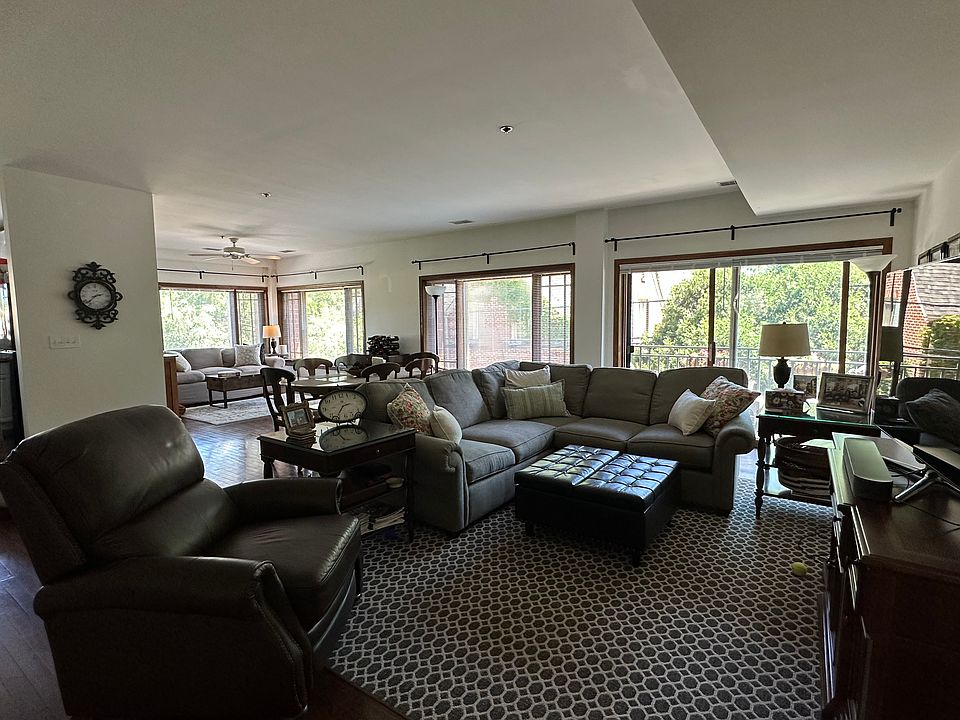 1st image of 2934 Central St APT 2S
