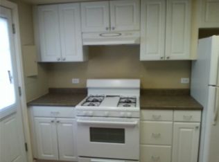 513 Meadow Green Ln, Round Lake Beach, IL