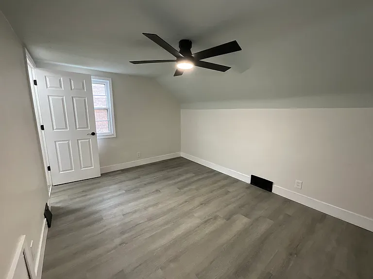 20210 Gladstone Rd — Photo 26