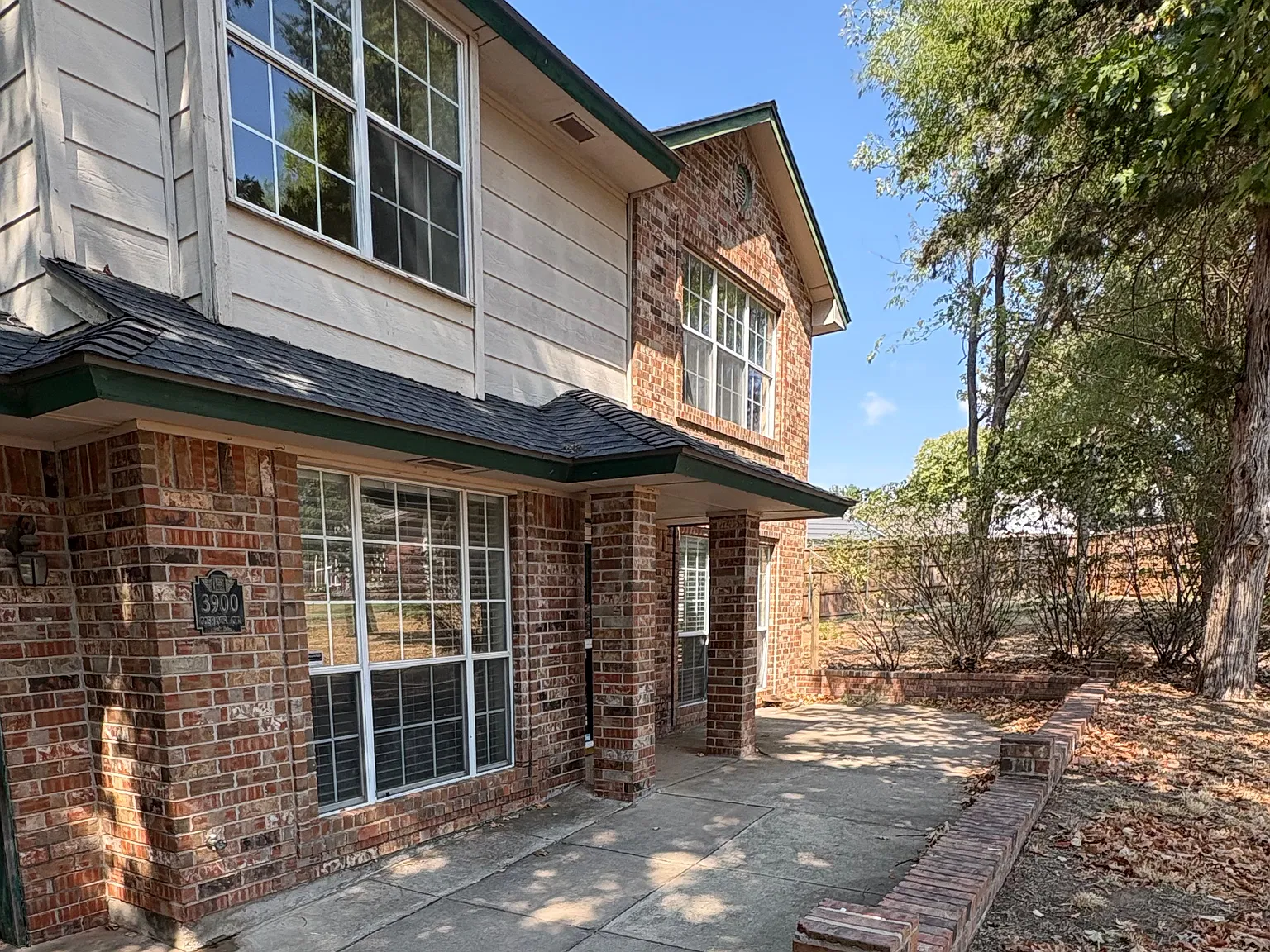 3 bed, 1684 sqft, $2,150 — Photo 2