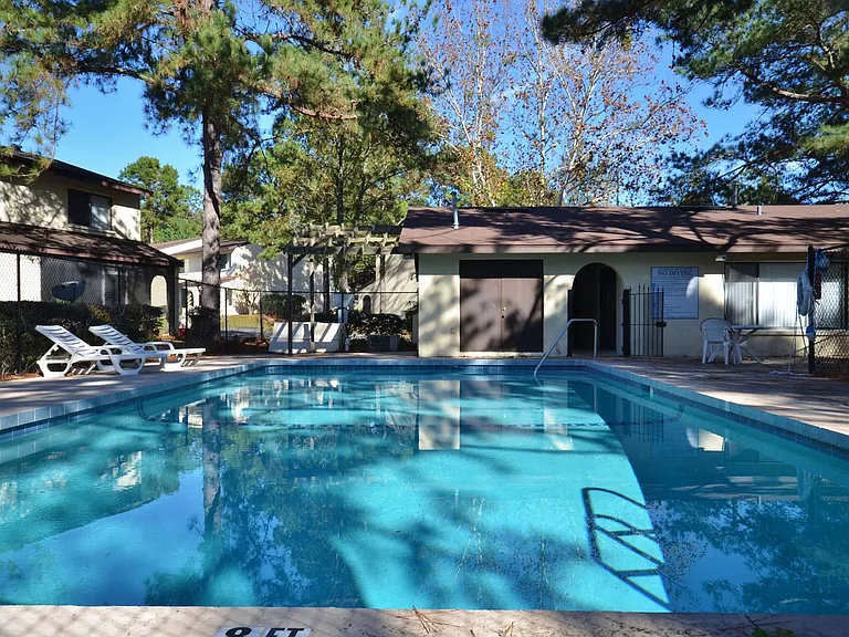 2735 SW 35th Pl #201 — Photo 23