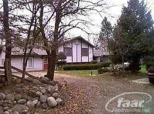 2175 W Rose Center Rd, Holly, MI 48442