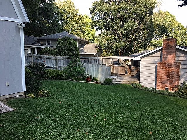 2nd image of 3604 S Greenwich Ln