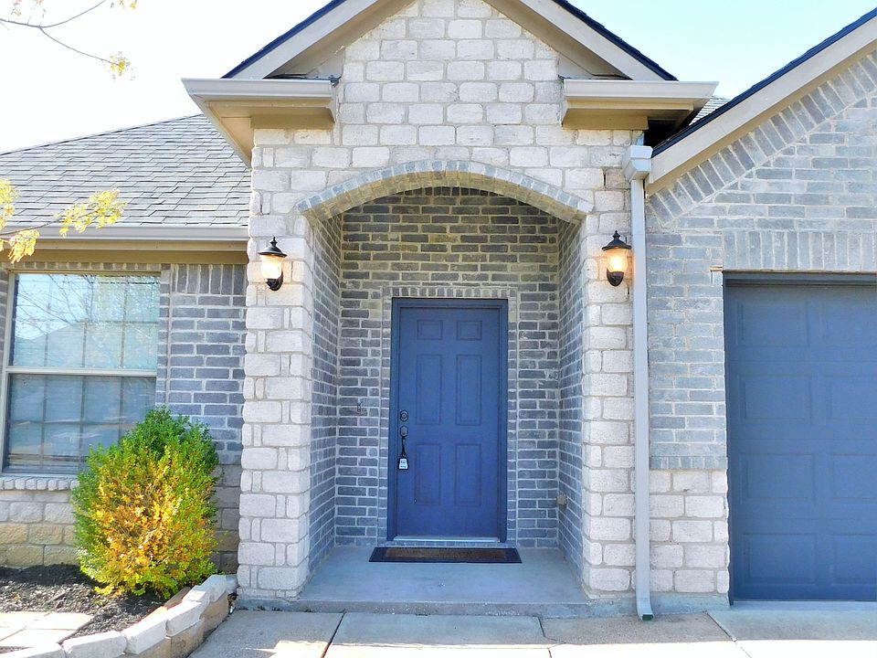 1st image of 60 Kramer Ln