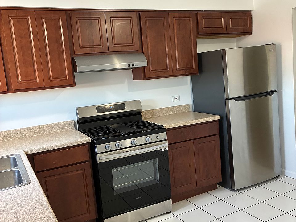1st image of 3496 Salem Walk #2