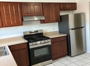 3496 Salem Walk #2, Northbrook, IL 60062