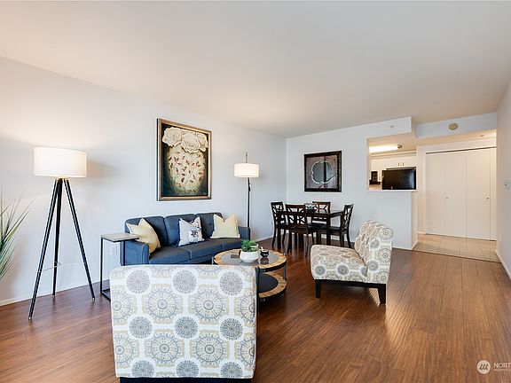 5th image of 1415 2nd Avenue #1905