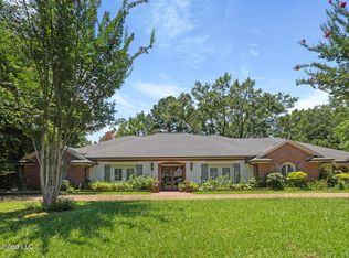 127 Winged Foot Cir, Jackson, MS 39211