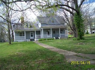 404 W Wayne St, Ironton, MO 63650