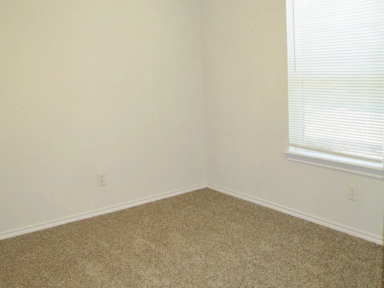 8130 Marydean Ave — Photo 7