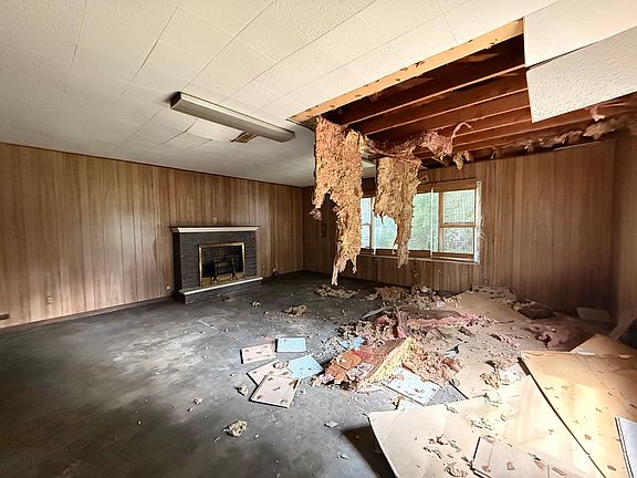 2nd image of 543 Glen Ave
