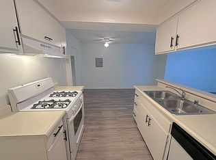 Beach Apartments, Bellflower, CA 90706
