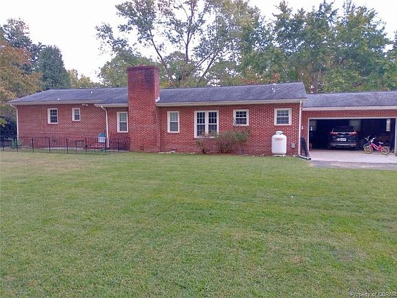 4th image of 1320 Riverview Dr
