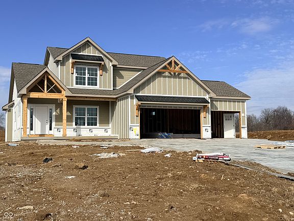 3rd image of 8 Pine Hills Ct