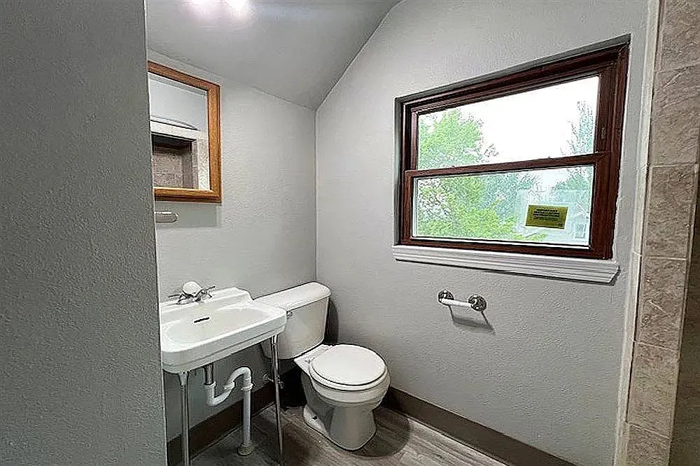 220 Northwest Jackson Avenue - 1 — Photo 4