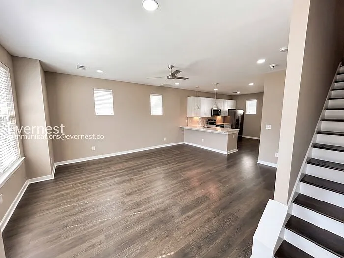 305 Jeffries Way — Photo 6