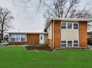 312 Douglas St, Park Forest, IL