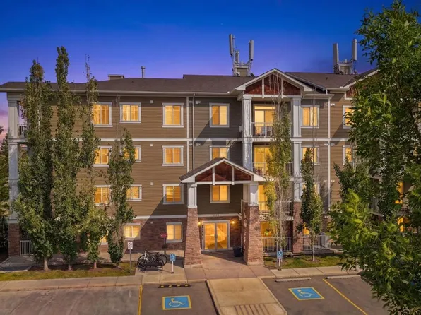 304 N Cranberry Park SE #204, Calgary, AB T3M 1W2