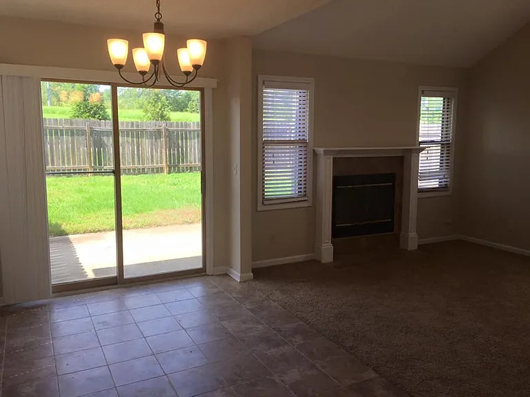 4400 Adam Ave — Photo 2