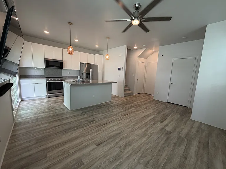 91-1641 Honouliuli St #46 — Photo 4