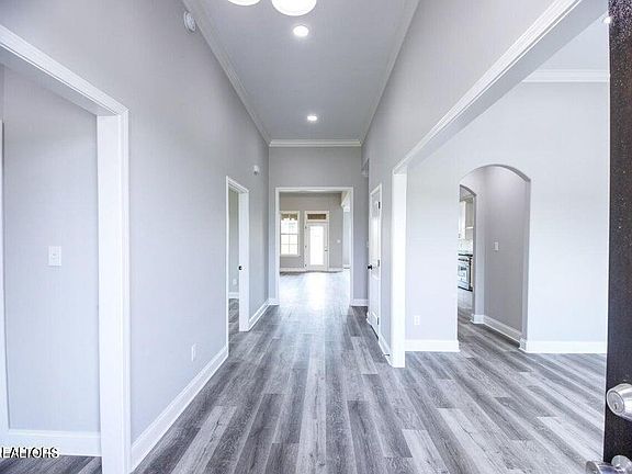5th image of 5627 Belle Maison Ln