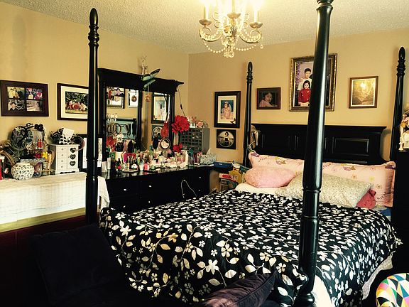 5th image of 134-00 Jewel Ave #1