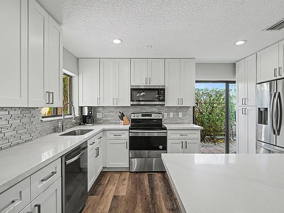 5th image of 7855 Stanway Place W