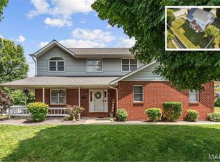 200 Saint Sabre Dr, Belleville, IL