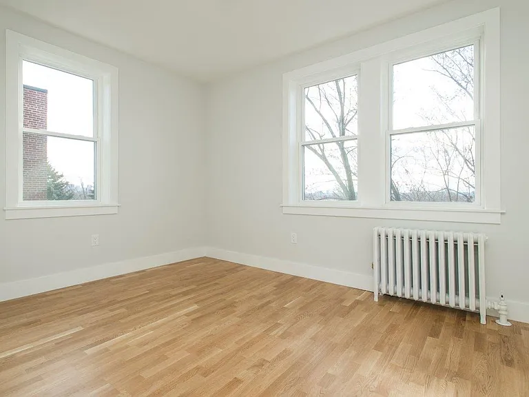 136 & 138 Highland Avenue — Photo 13