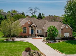 W251S5204 Poppy Fields Rd, Waukesha, WI 53189