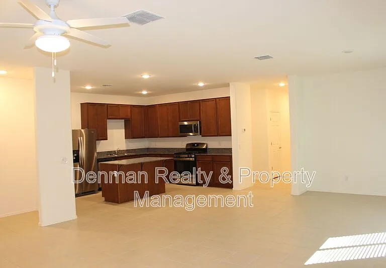 288 W Tropical Dr — Photo 15