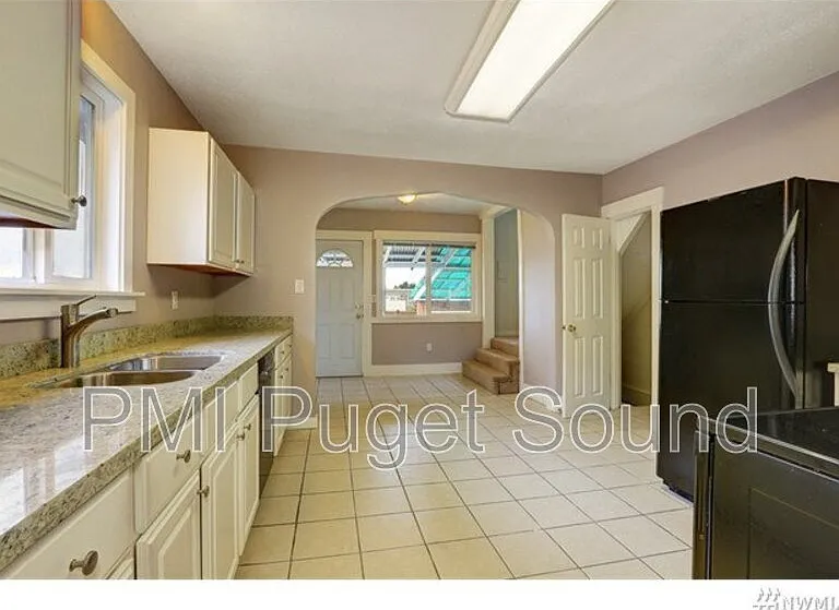 1108 S Ridgewood Ave — Photo 8