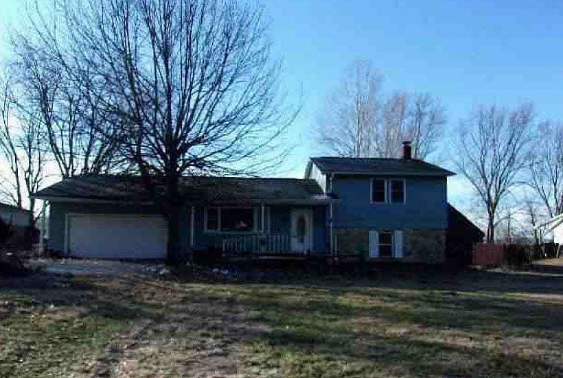 1945 Plantation Ln, Martinsville, IN 46151 Zillow