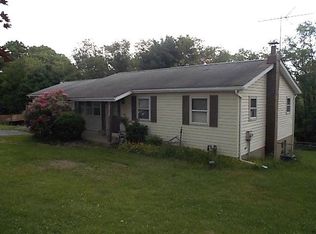 372 Chicora Rd, Butler, PA 16001