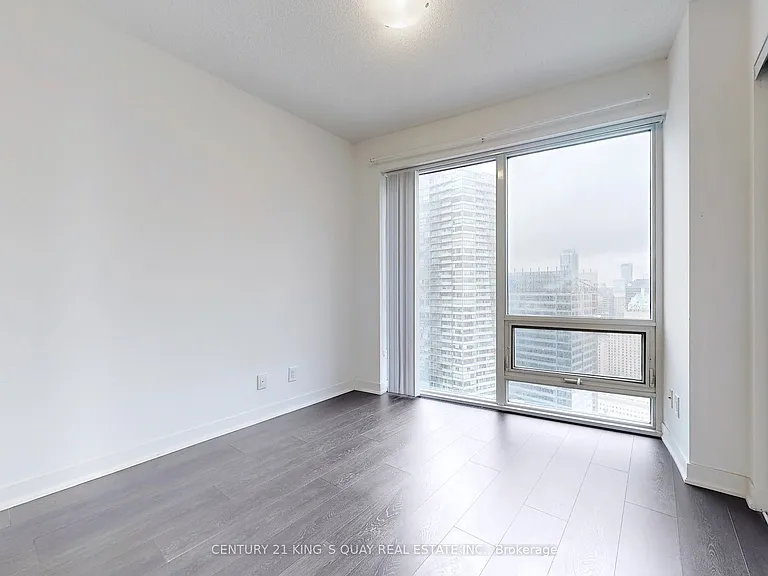 88 Harbour St #4204 — Photo 22