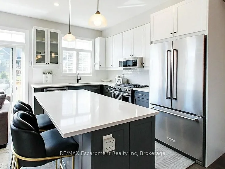 212 Courtland St — Photo 11