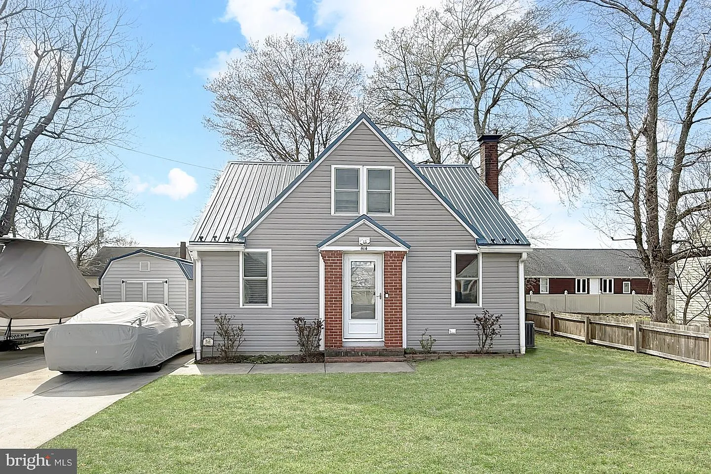 414 Conwell St photo 1