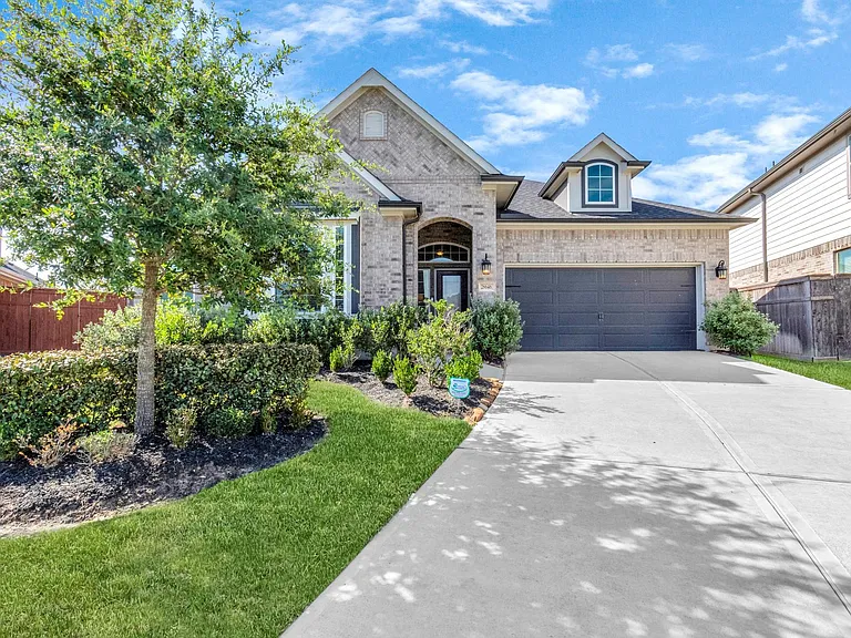28646 Monarch Cliffs Dr — Photo 2