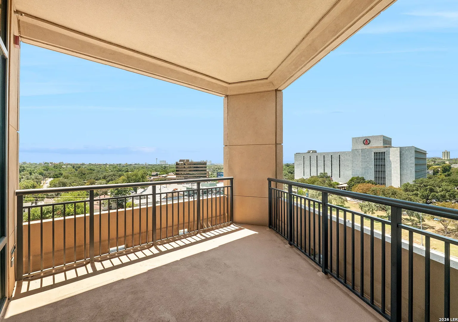2 bed, 2.5 bath, 2356 sqft, $7,250 — Photo 1