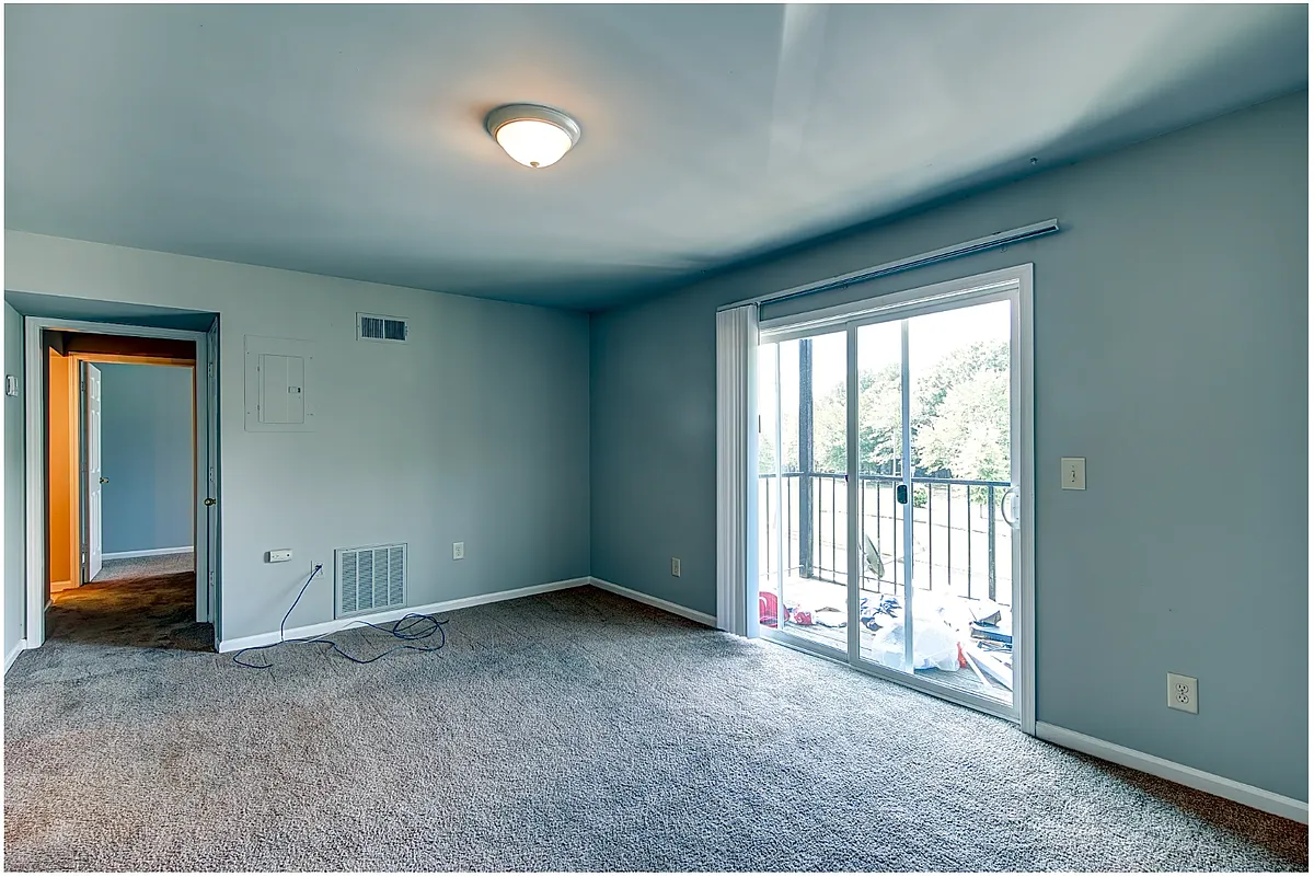 Building Photo - 855 Farmhurst Dr #A