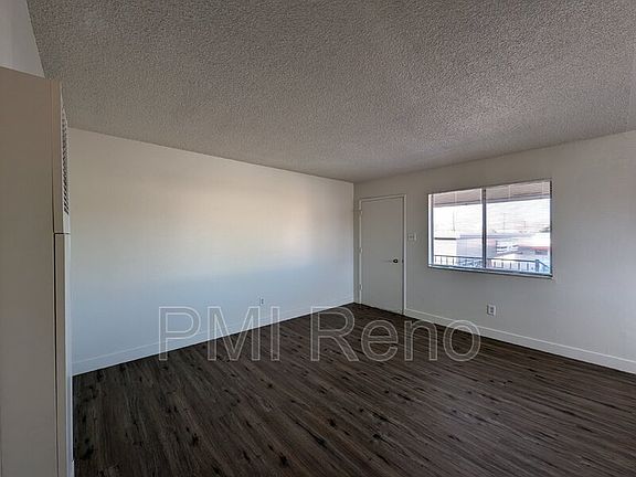 5th image of 415 Greenbrae Dr APT E