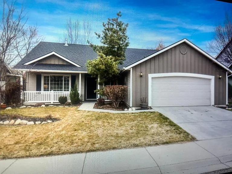170 E Carver Dr — Photo 5