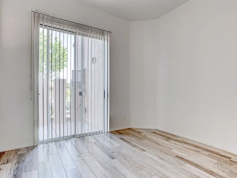 161 Greenwich Village Ave — Photo 25